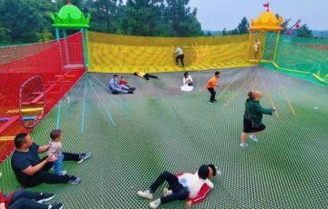 安裝一套叢林魔網游樂設備需要投資多少錢？